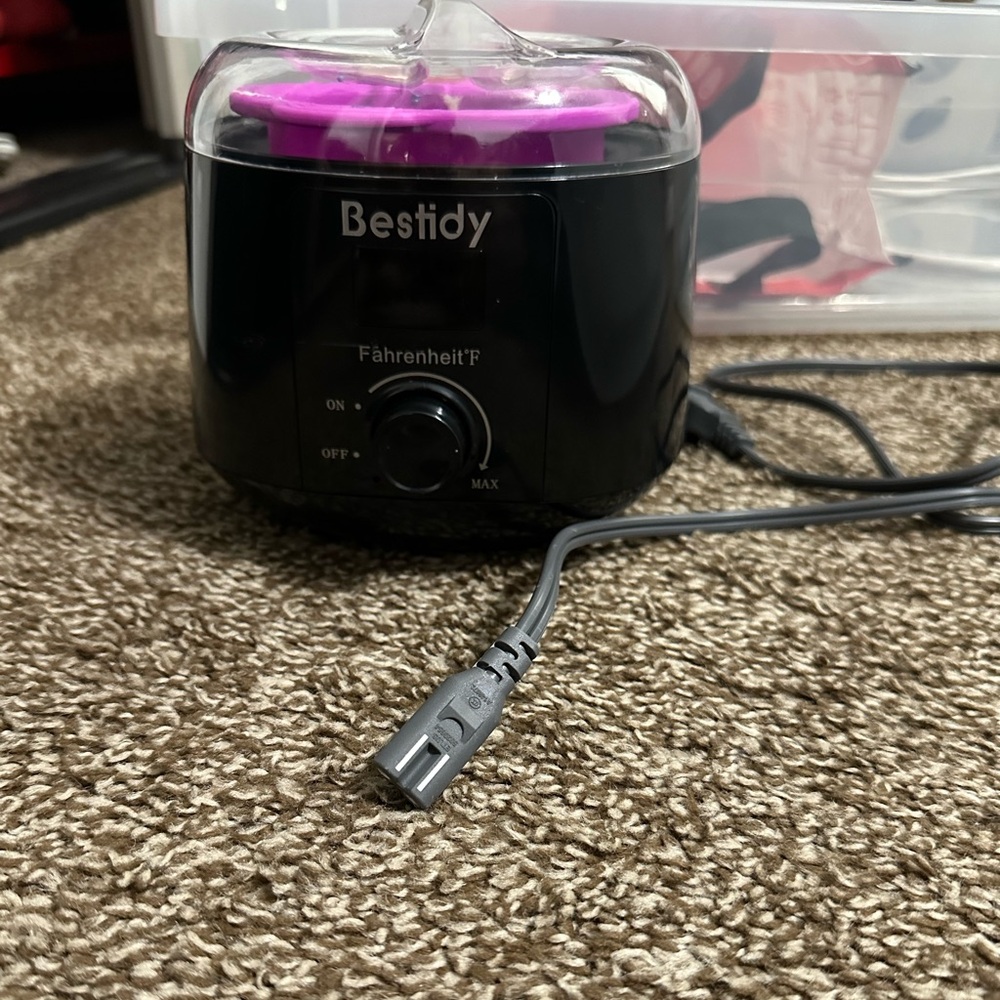 Hard wax pot and wax